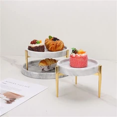 Fruktbricka i vit marmor